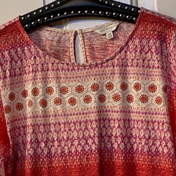 Lucky Brand Sz M Knit Blouse Short Bell Sleeve Red/White Ornament - Picture 2 of 10